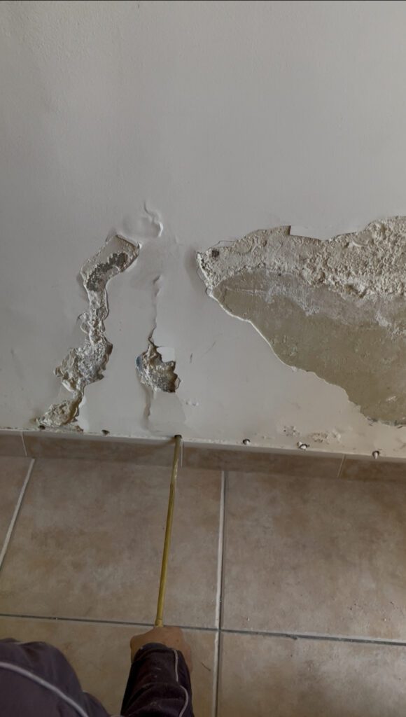 Chemical damp proofing injection, injected on a damp wall